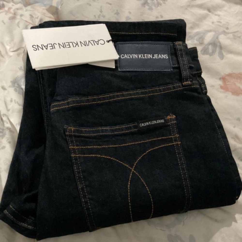 NWT 👖Calvin Klein MID RISE STRAIGHT CUT Jeans👖SIZE 29👖 WAIST 👖LENGTH 30👖